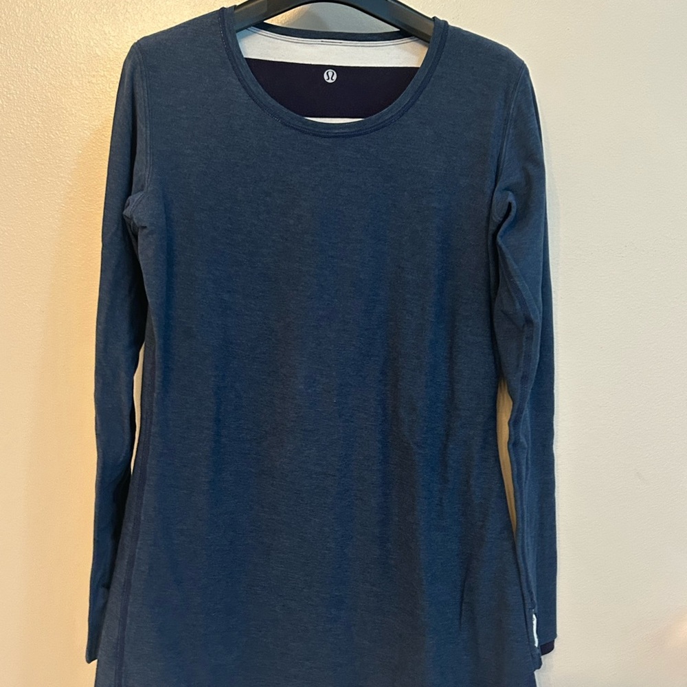 lululemon athletica Navy Long Sleeve Sweatshirt